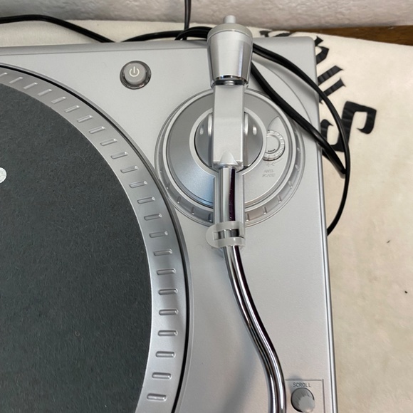 ION LP Dock USB Turntable LP to digital converter, USB-IPOD-Recording IN Box - Picture 5 of 17